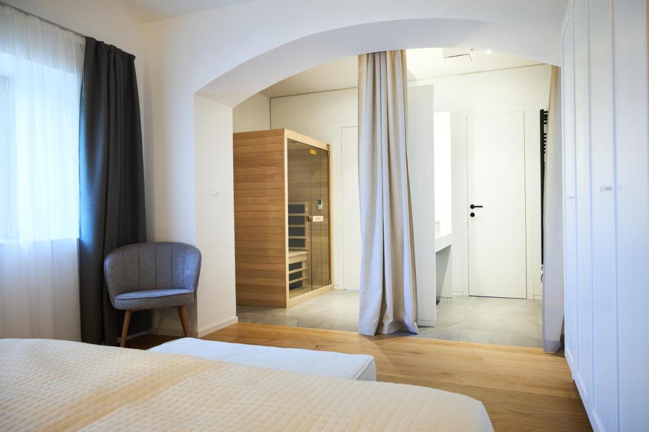 Rodica, Apartment *